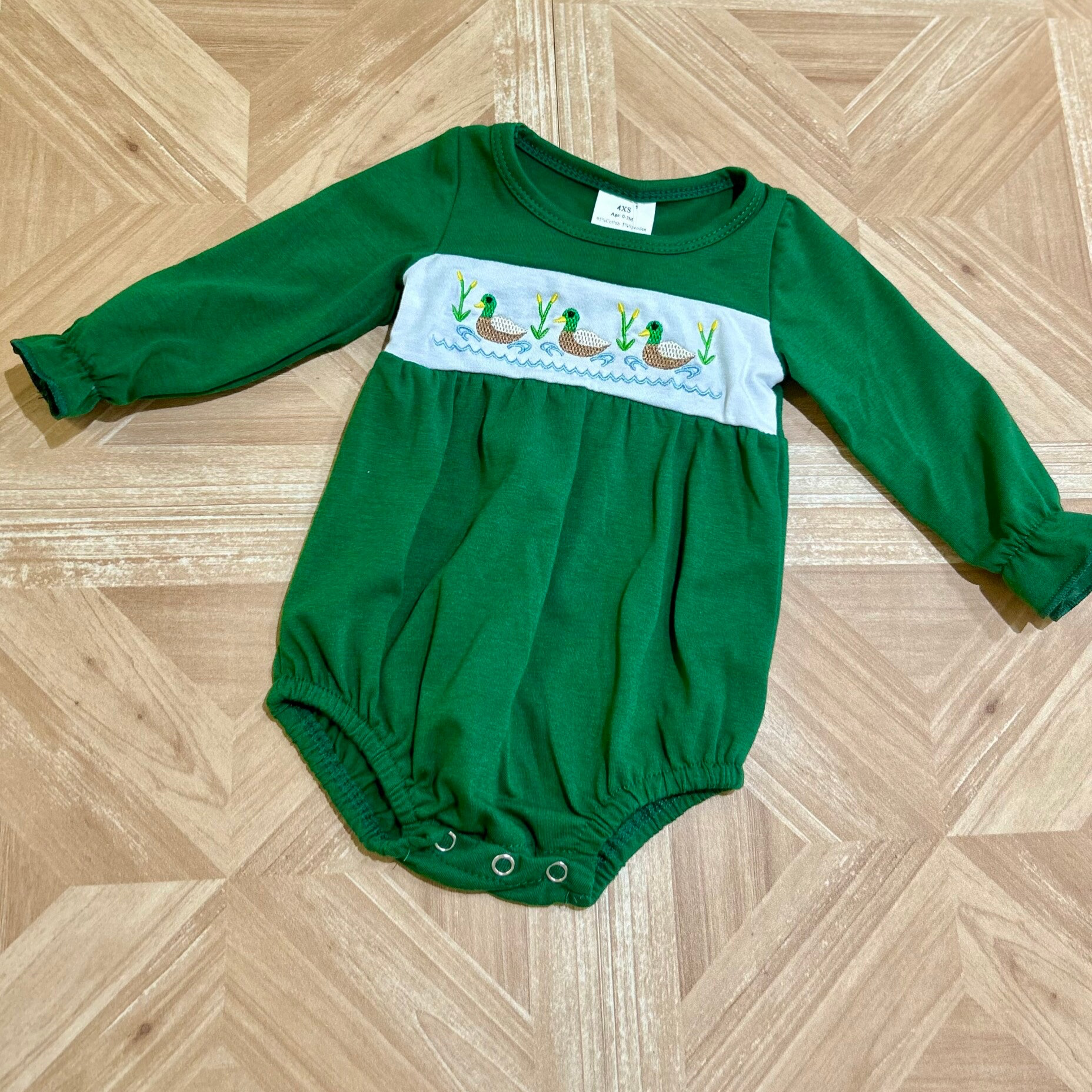 Embroidered Ducks Bubble