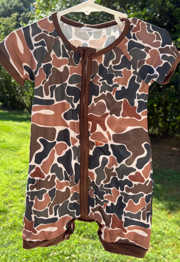 Camo Short Zippy