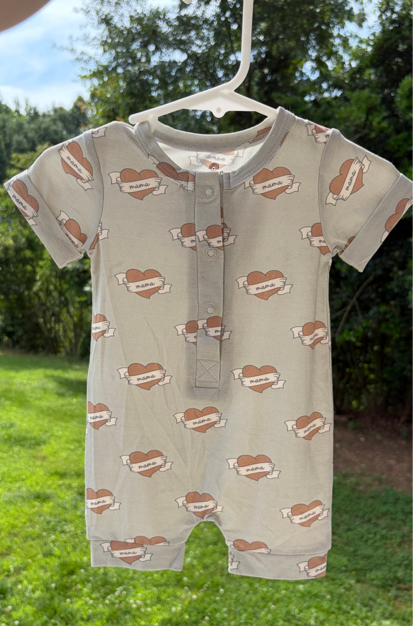 Mama's boy/girl Button Shortie