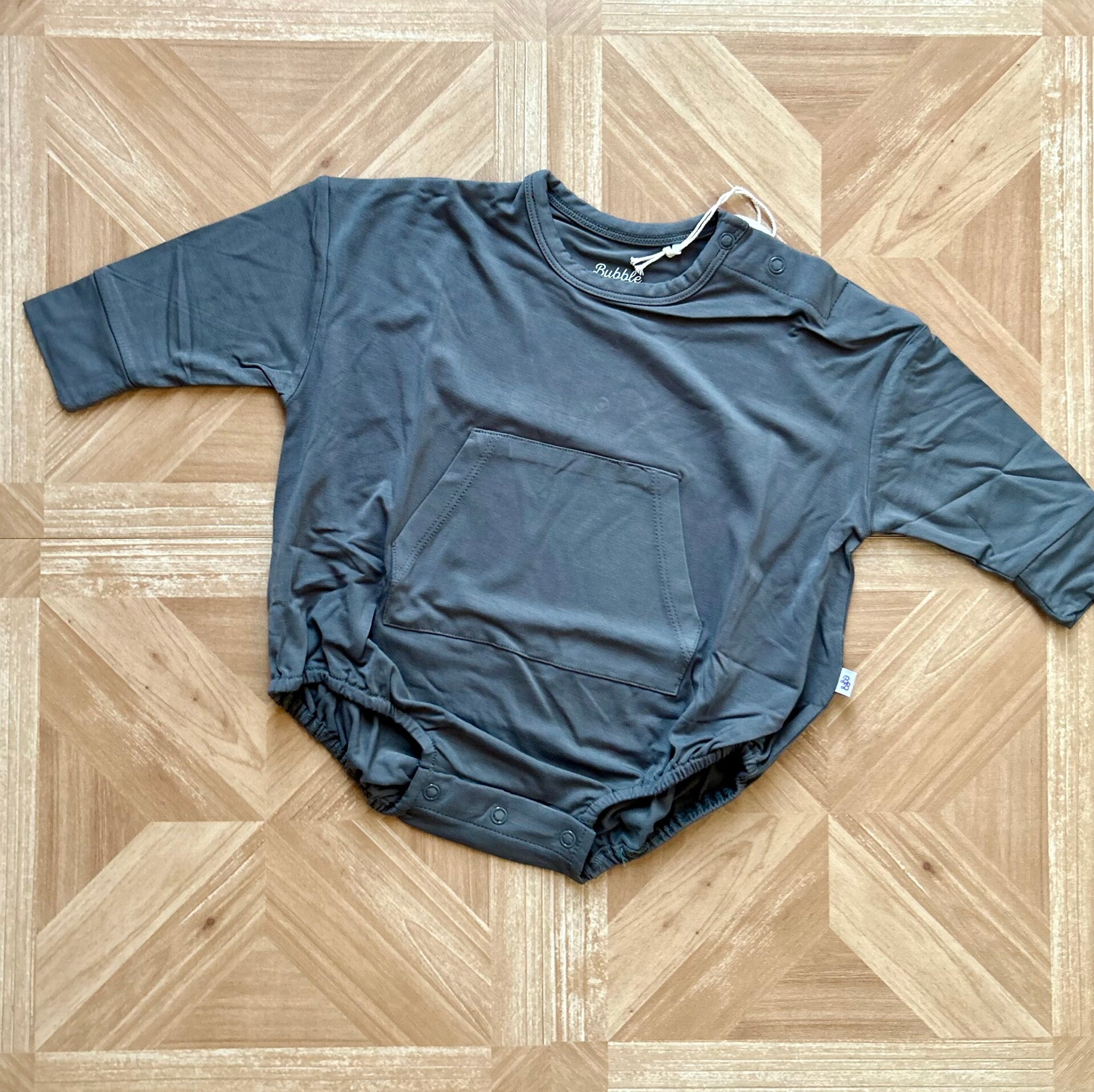 Charcoal LS Bubble