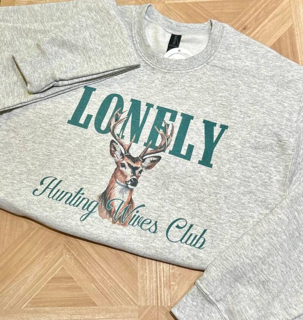 Hunting wives Crewneck