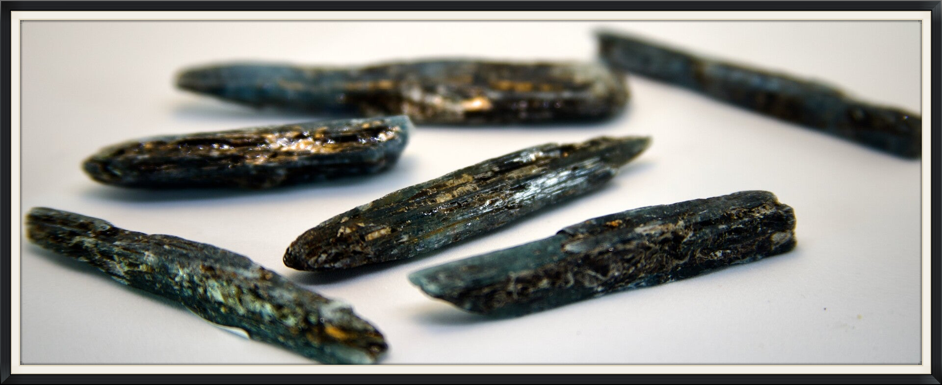 💙 🌑 Kyanite with Biotite (Mica) -Kadunguri Whiteschists, Zambezi Belt, Mashonaland West, Zimbabwe