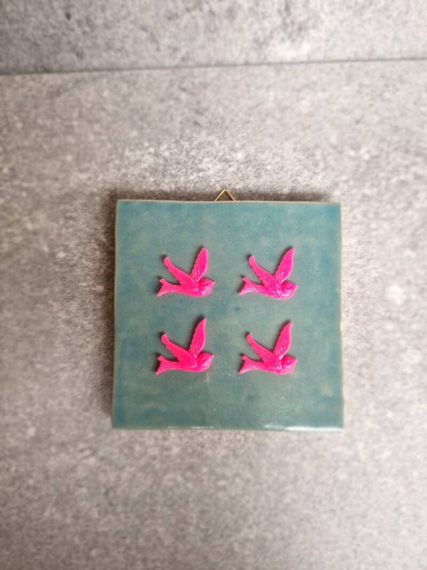 Tegel roze vogels