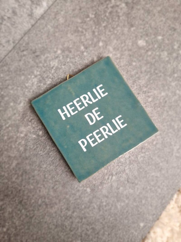Tegel heerlie de peerlie