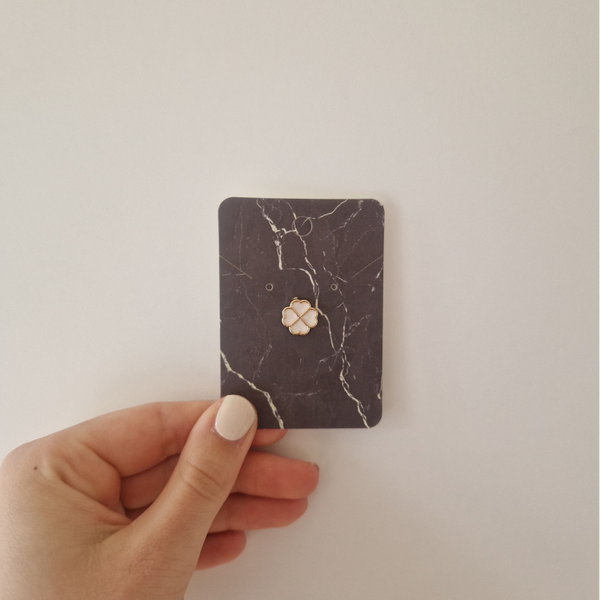 Pin klavertje 4 wit