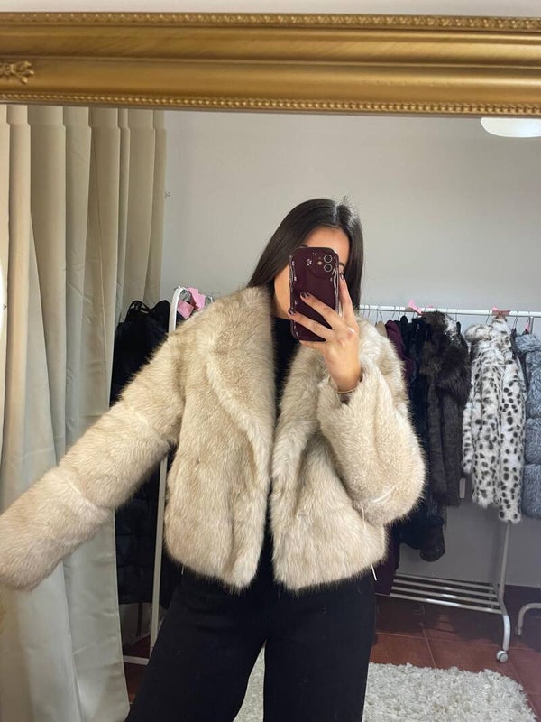 ABRIGO CORTO BEIGE