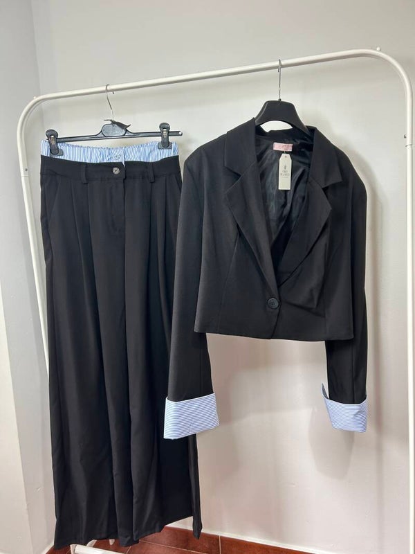 TRAJE KARIMA