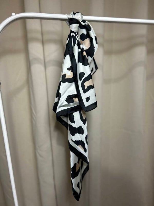 PAÑUELO LEOPARDO
