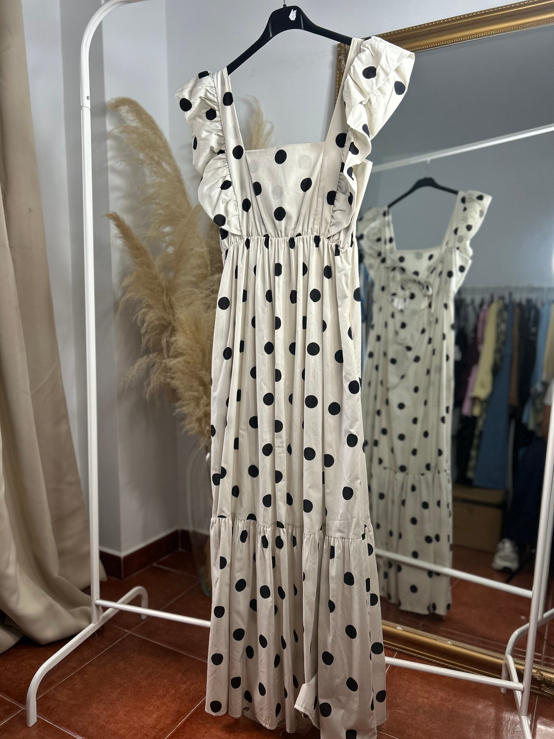 VESTIDO LUNARES