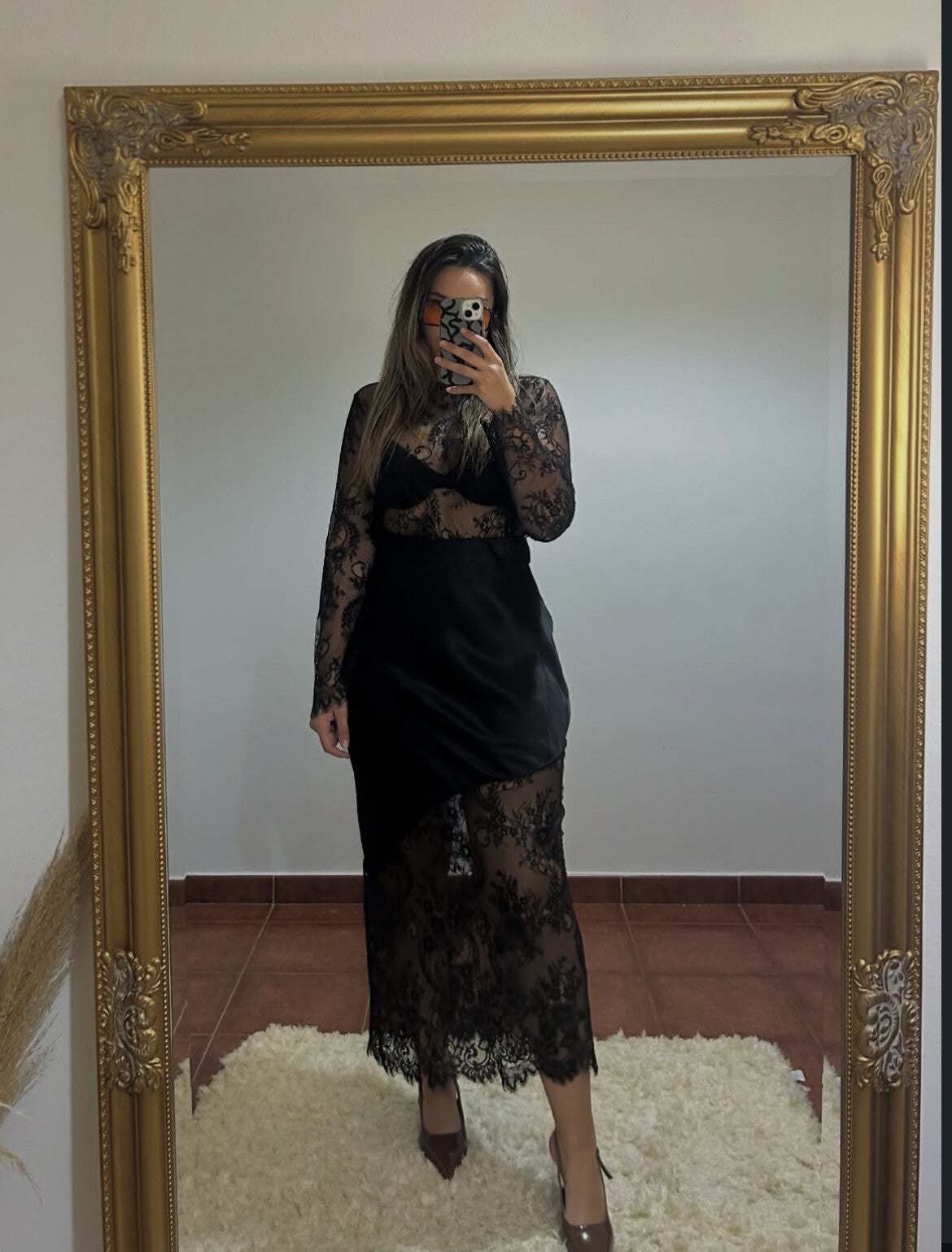 FALDA SATÉN ENCAJE NEGRA