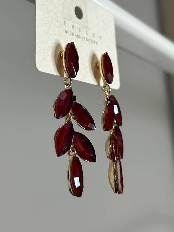 PENDIENTES HOJAS BURDEOS