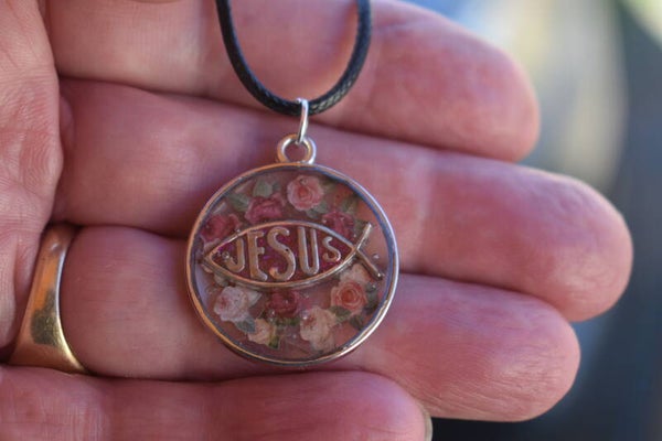 Handcrafted Resin Jesus Necklace: Round Glassy Dome Pendant, Floral Christian Art