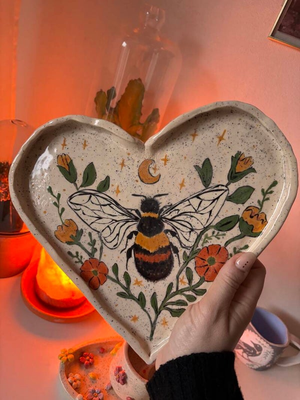 Moonlit Bumblebee Heart Bowl 🐝🌙