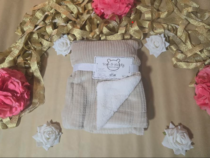 COUVERTURE BEIGE 75CM x 100CM