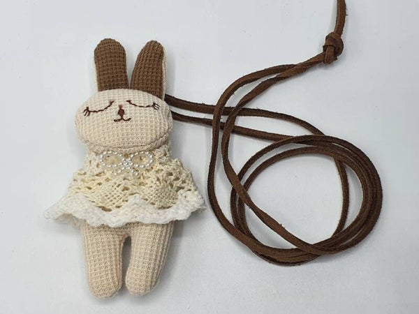 Konijnenmeisje ketting