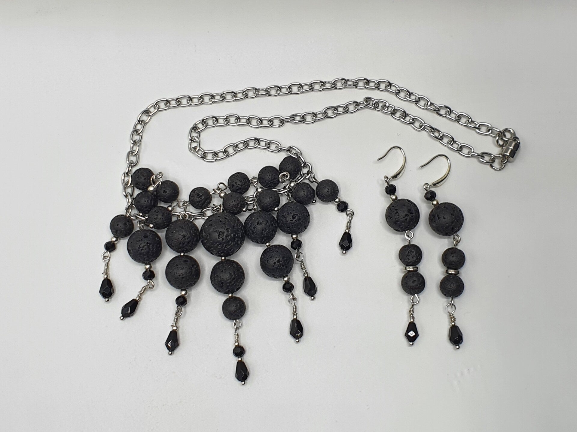 Black Night - set: ketting + oorbellen