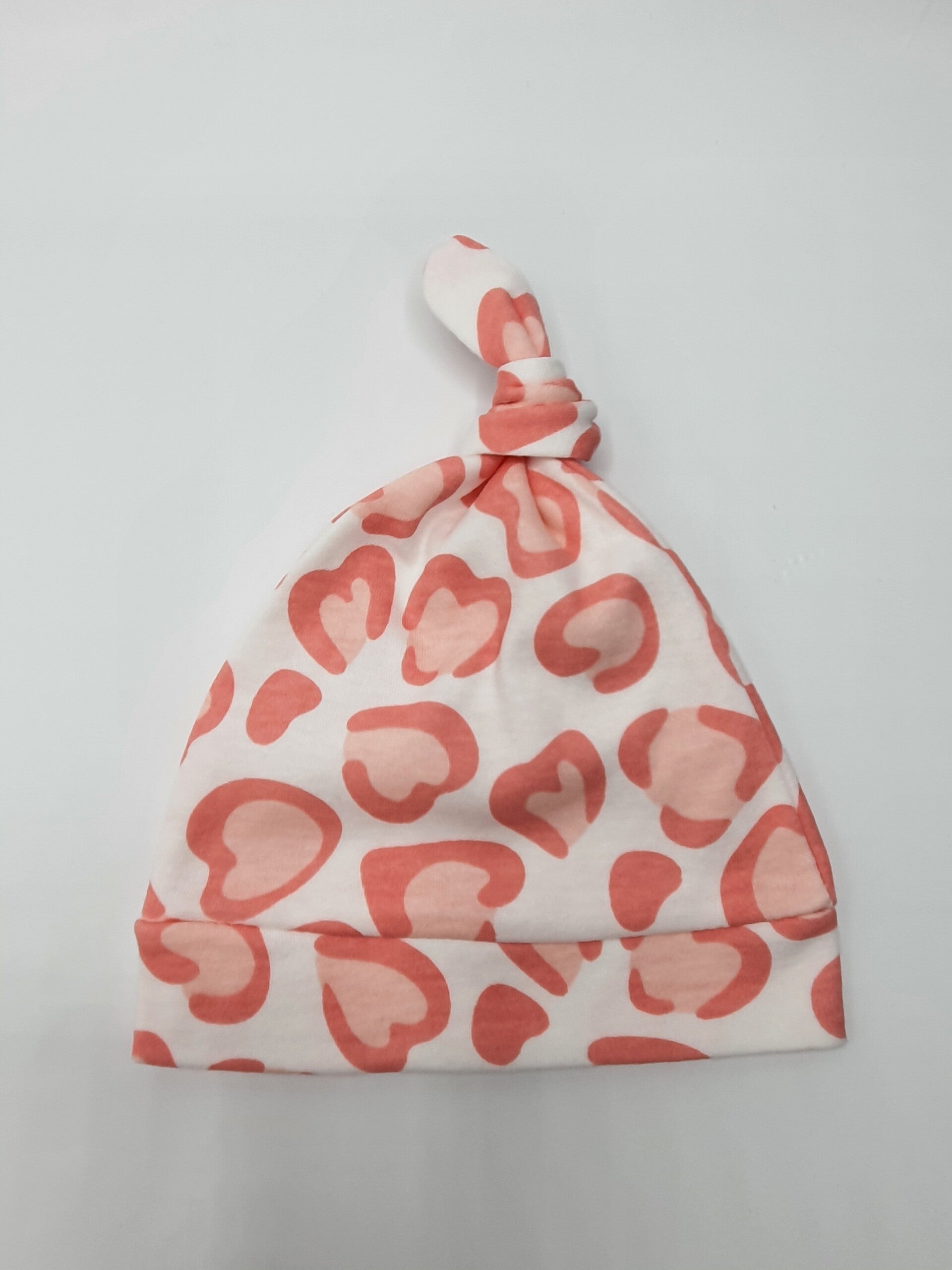 Babymutsje met knoopje