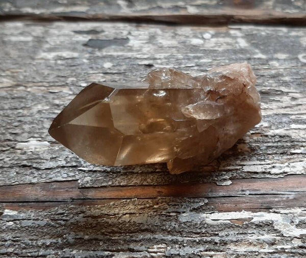 Citrien kristalpunt cluster