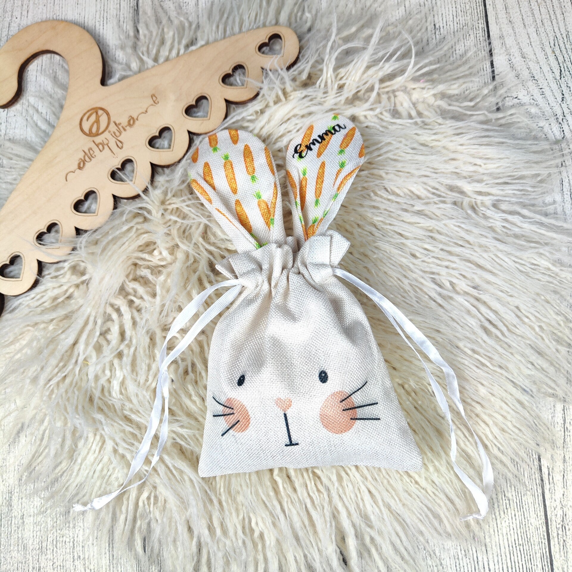 Saisonprodukt: Süße Hasensäckchen personalisiert für Ostern