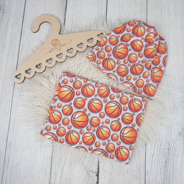 KU 47 - 54 Set: Beanie & Schlupfschal Basketball