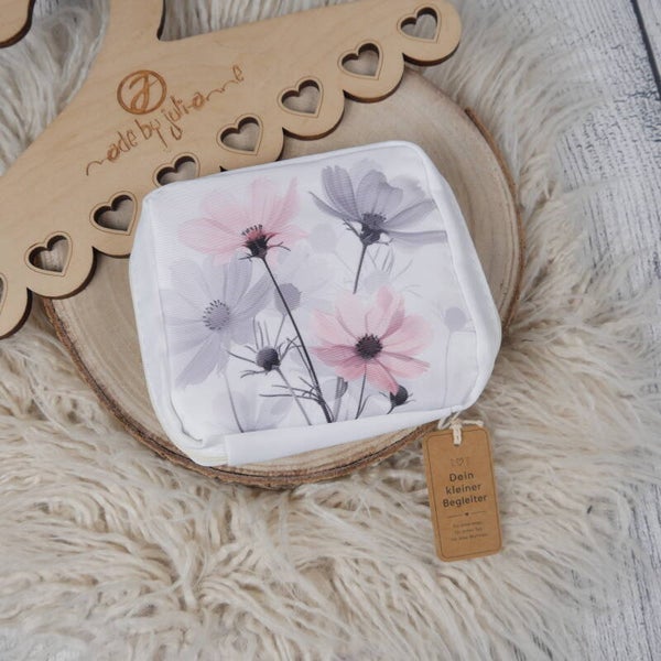Mini Kosmetik & erste Perioden Täschchen für Mädchen - PASTELL BLUMEN