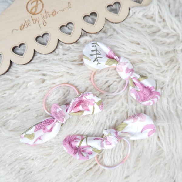 Schleifen Haargummi Blumen Rosa Weiß