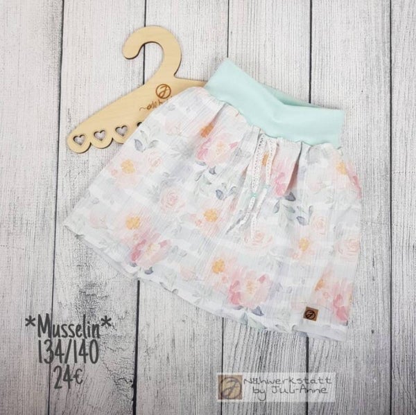 134 / 140 Musselin Rock Flowerstripes Mint