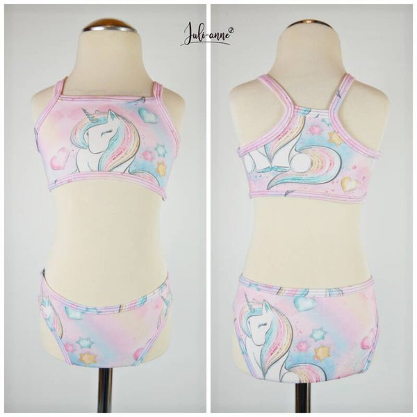 Bikini Einhörner auf Rosa