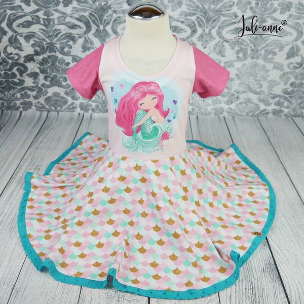 Drehkleid Meerjungfrau mit Pastell Schuppen