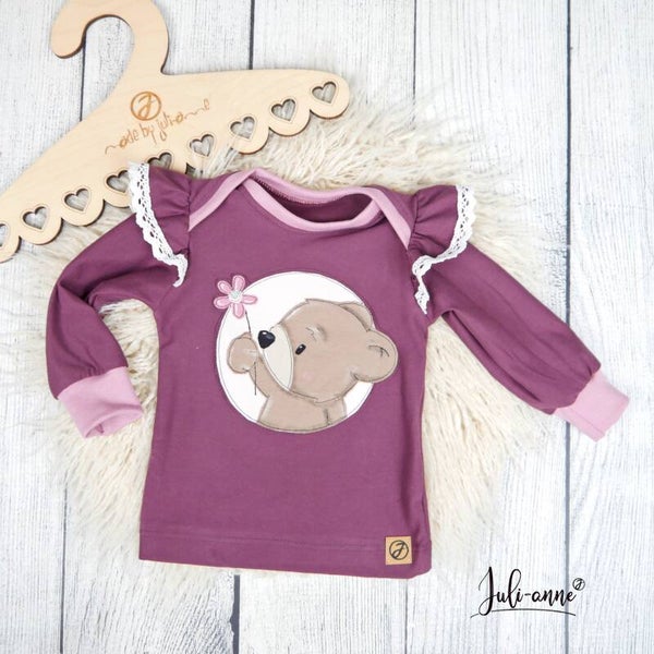Basicshirt Applikation Teddy mit Blume