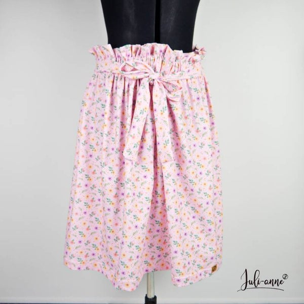 Damen Paperback Rock Blumen auf Rosa