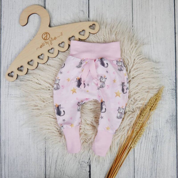 62 Baggypants Kätzchen mit Krone