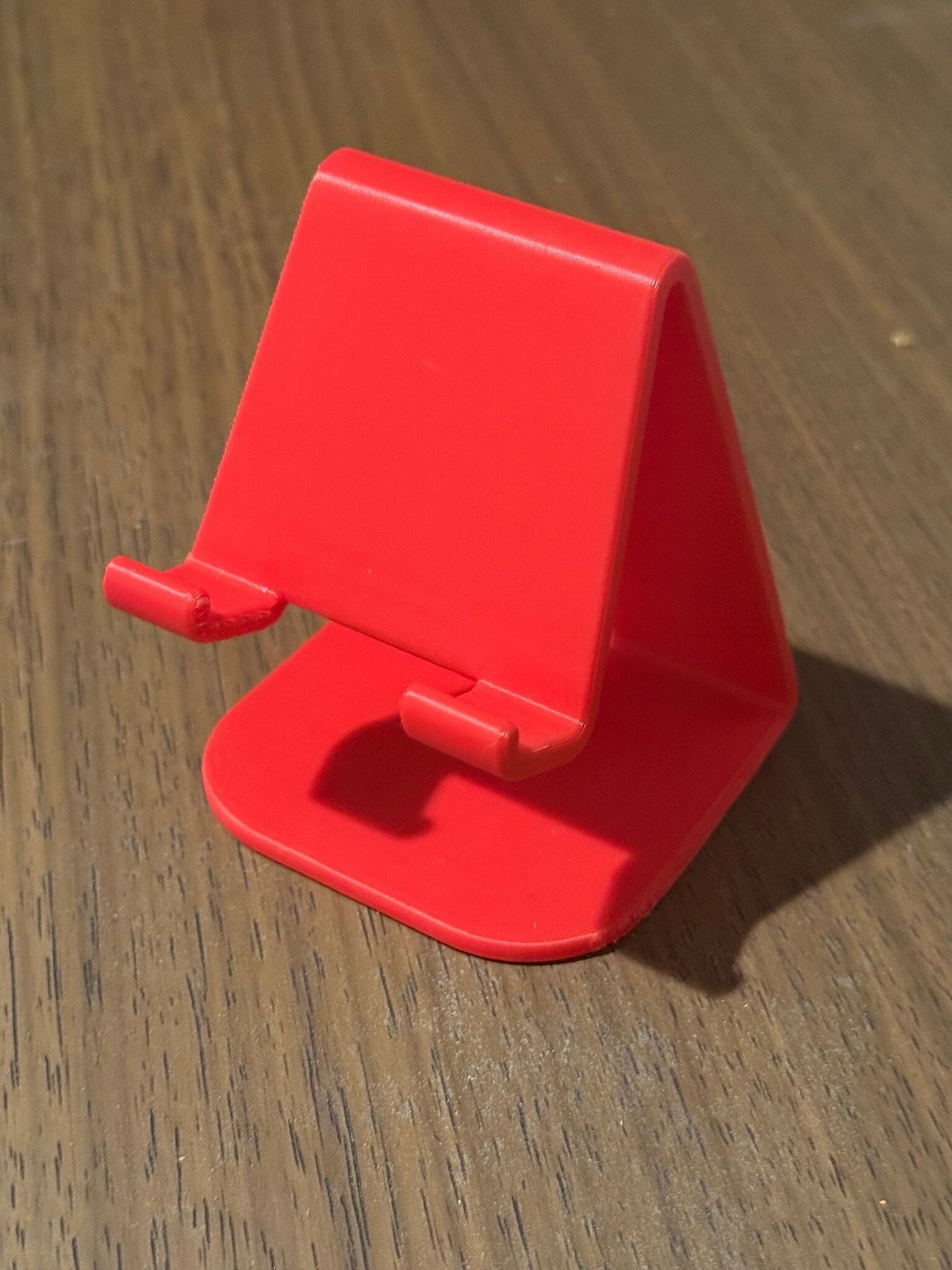 Simple Desk Mobile Phone Holder