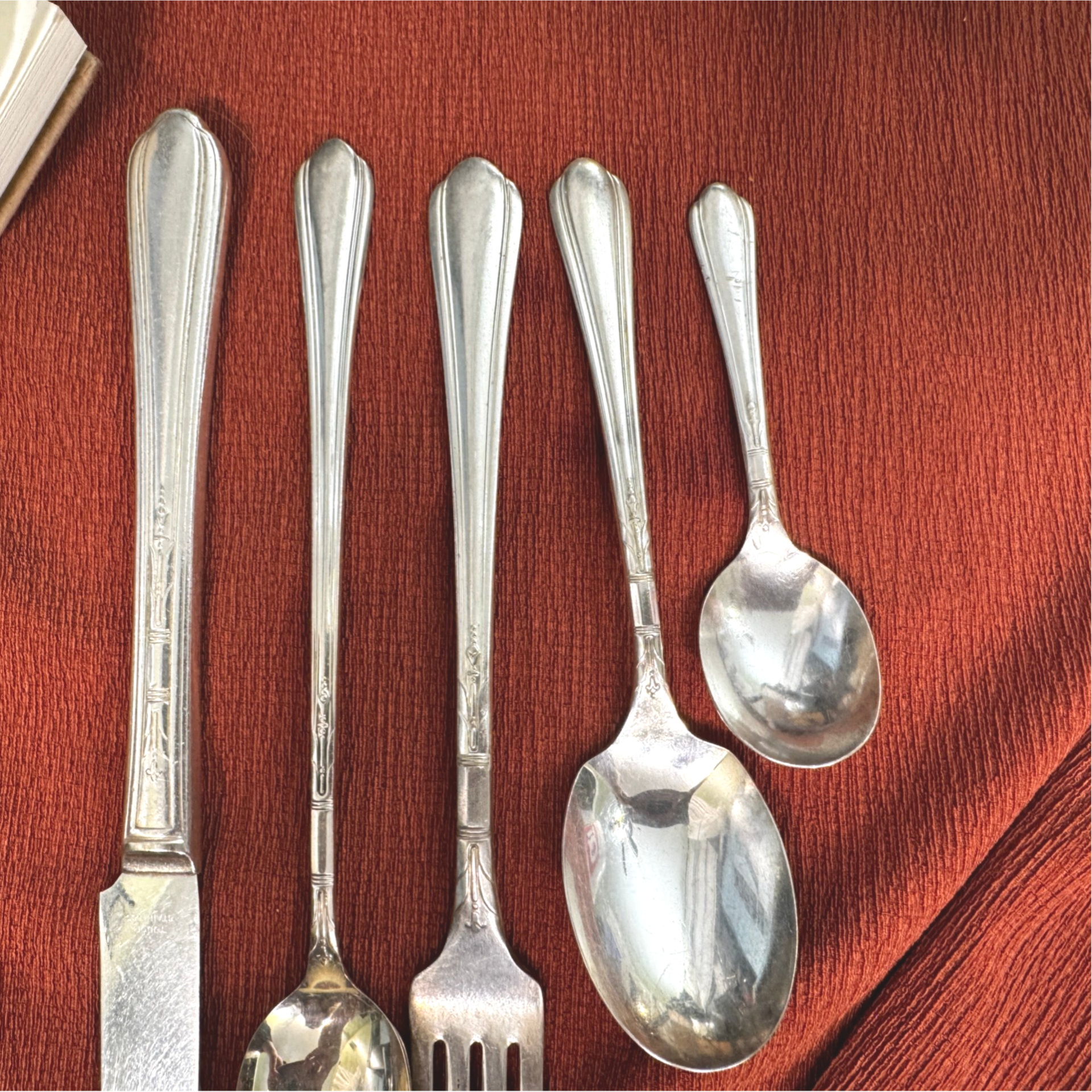 1932 June–Nursery  — Oneida / Tudor Plate