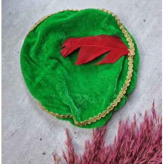 pietenmuts met paarse veer