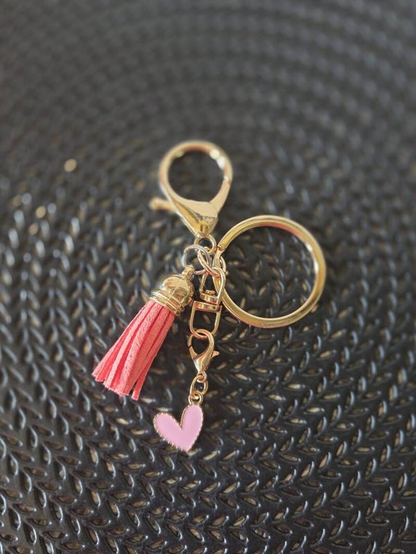 Sleutelhanger met roze kwastje & hartje 💖
