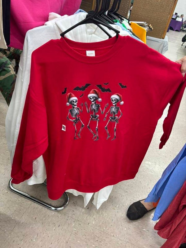 Red Sweatshirt XL Bats and Santa Skellis