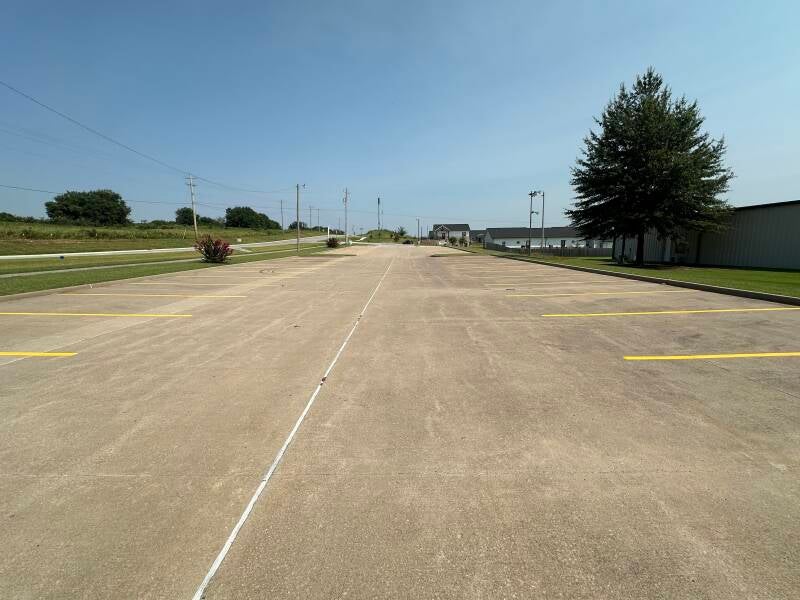 parking_lot_striping_broken_arrow_ok_the_ridge_church-3-standard.jpg