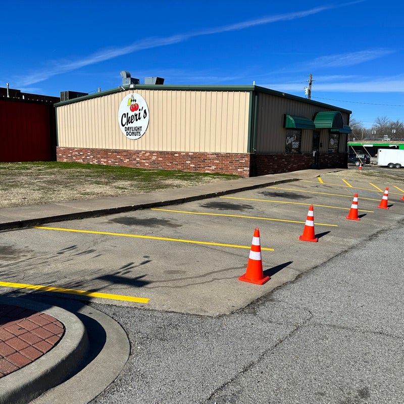 parkinglotstripingskiatookokcherisdaylightdonutshhstripingllc2.jpg