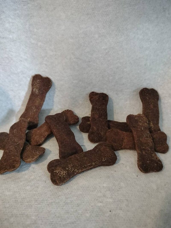 Peanut Butter Bone Shape 1 lb bulk