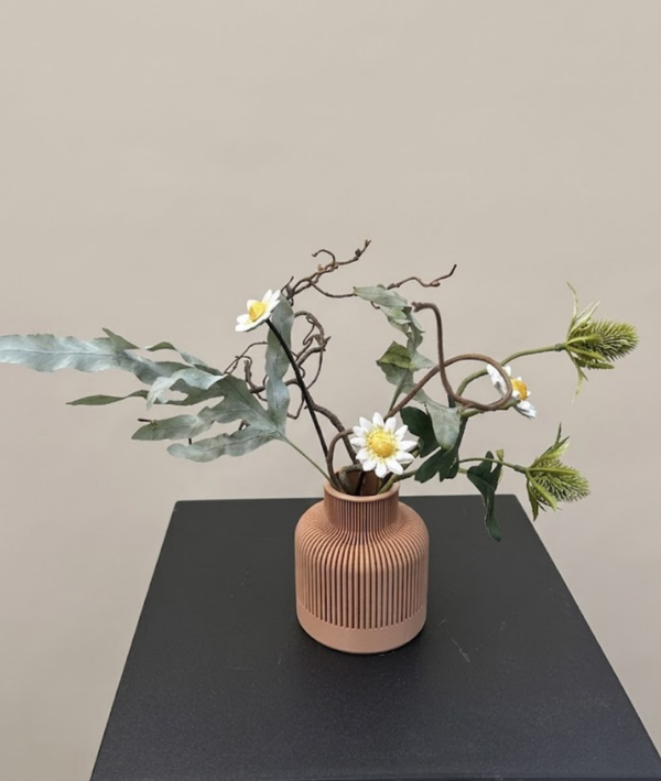 Vaasje met bloemen