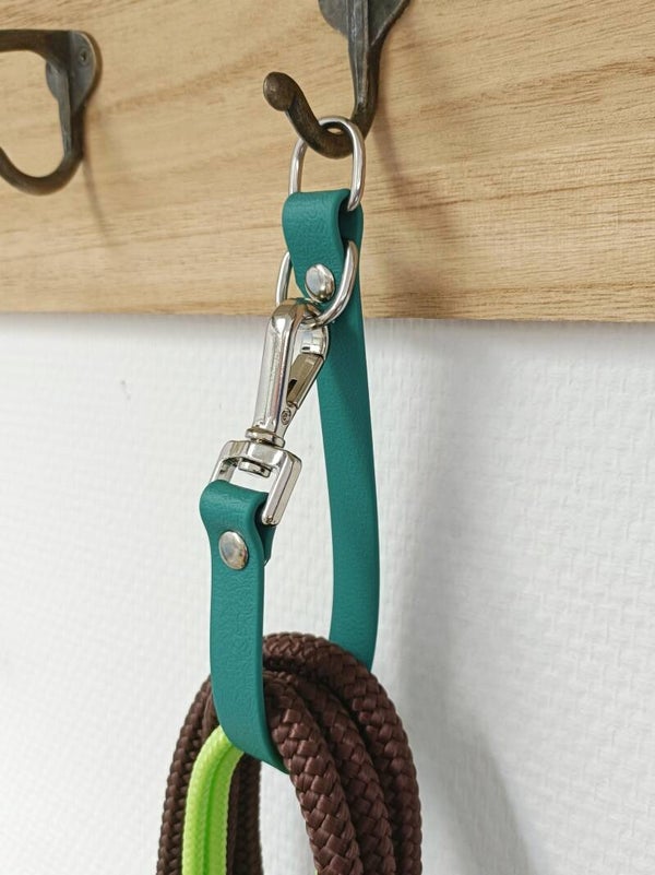 Tack organizer coated webbing