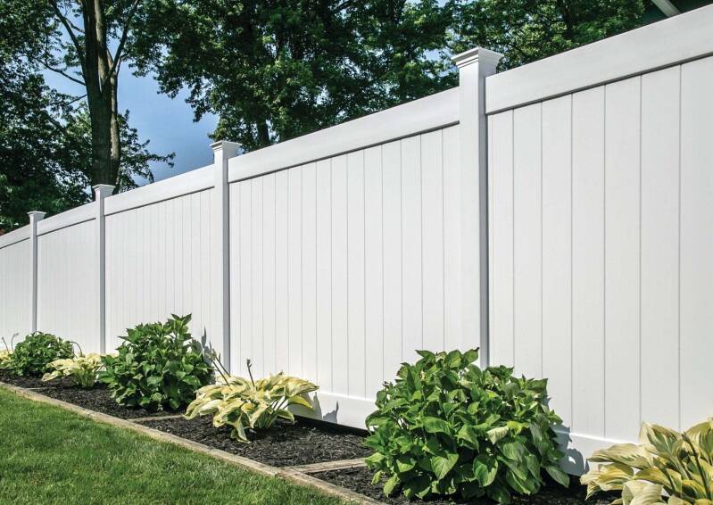white-vinyl-fence-panels-939933-standard-2qjn9y.jpg