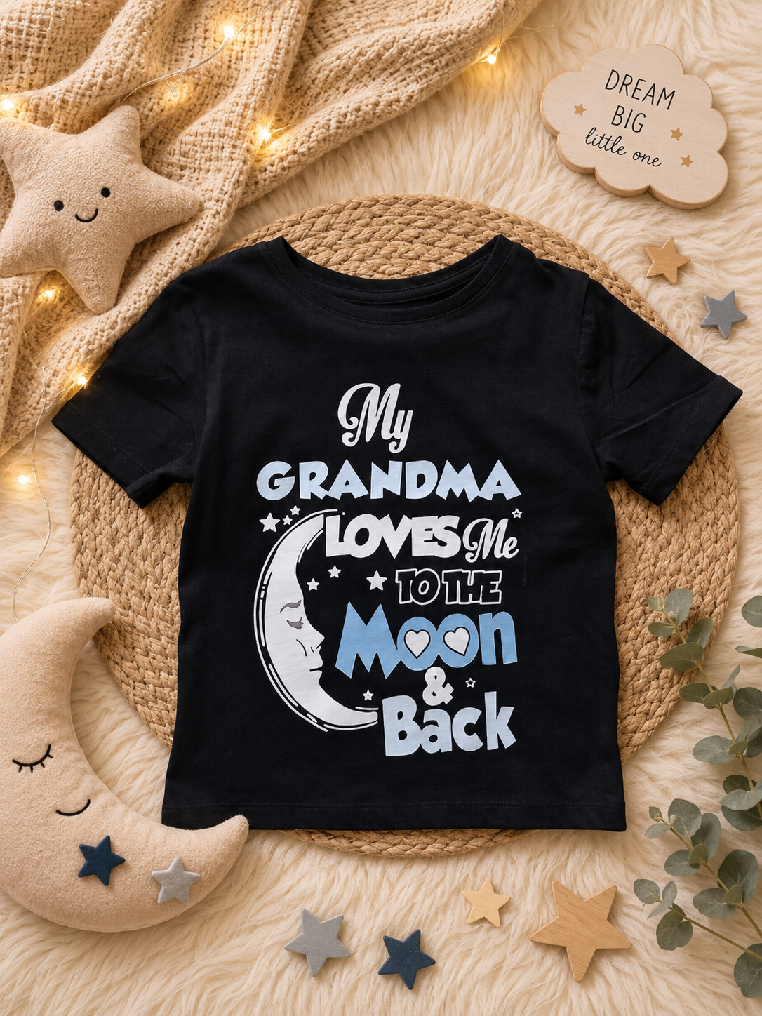 🌙 My Grandma Loves Me To The Moon & Back – Een liefdevol shirt voor oma’s grootste fan!