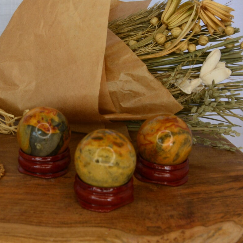 SPHÈRE 30MM RHODONITE MADAGASCAR A (1 PIÈCES)