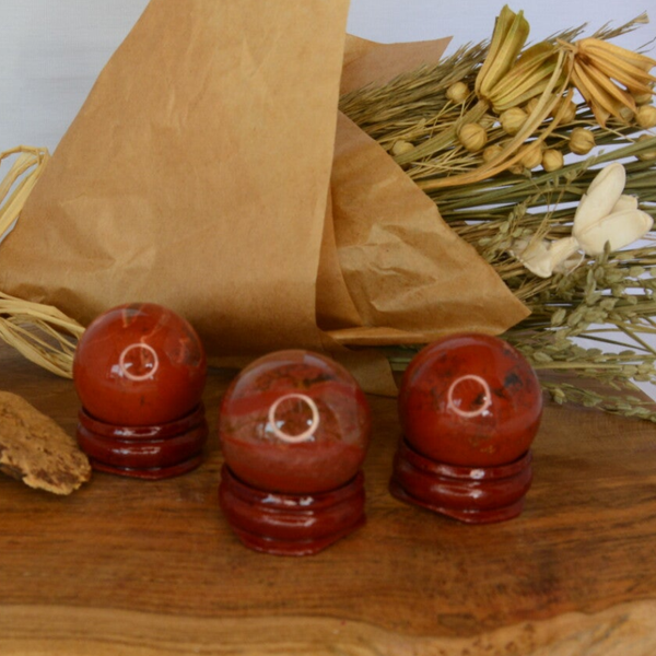 SPHÈRE 30MM JASPE ROUGE A (1 PIÈCES)