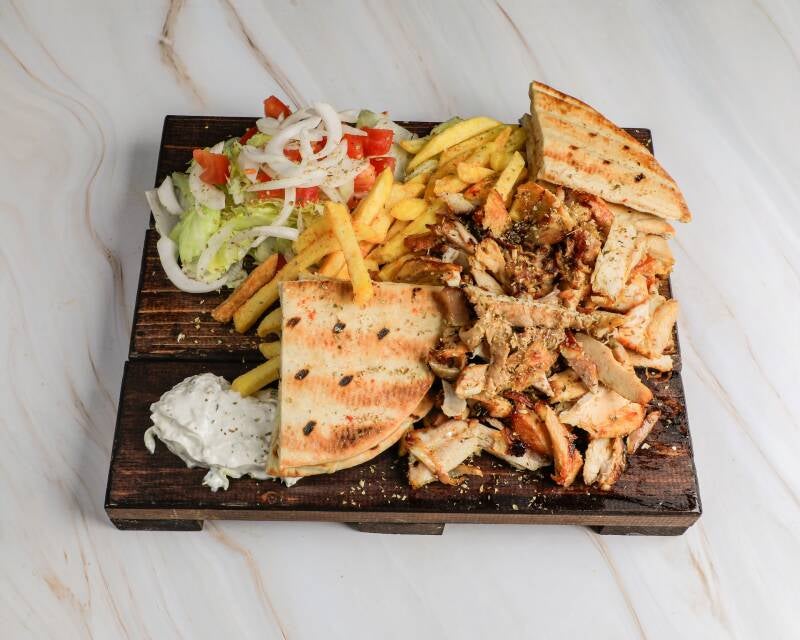 gyros-teller-ha-hnchen-5_4-2304x2880-ad3-standard-5yvy3j.jpg