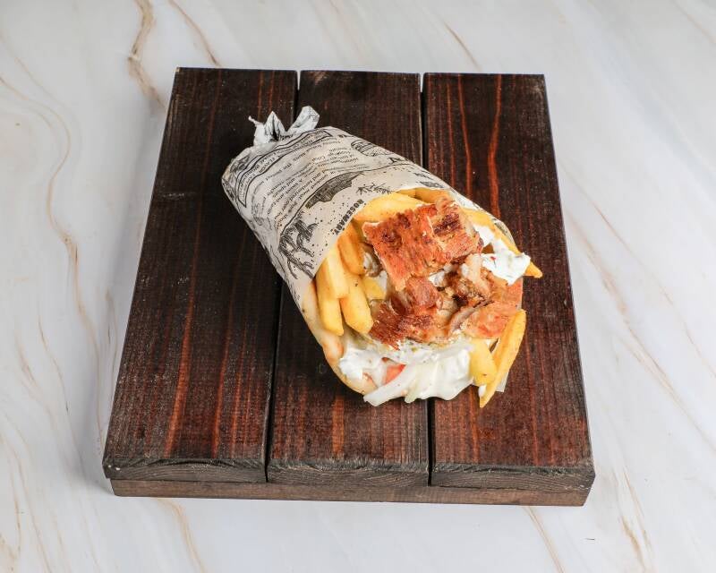 pita-gyros-schwein-5_4-2304x2880-a79-standard-hm46nc.jpg