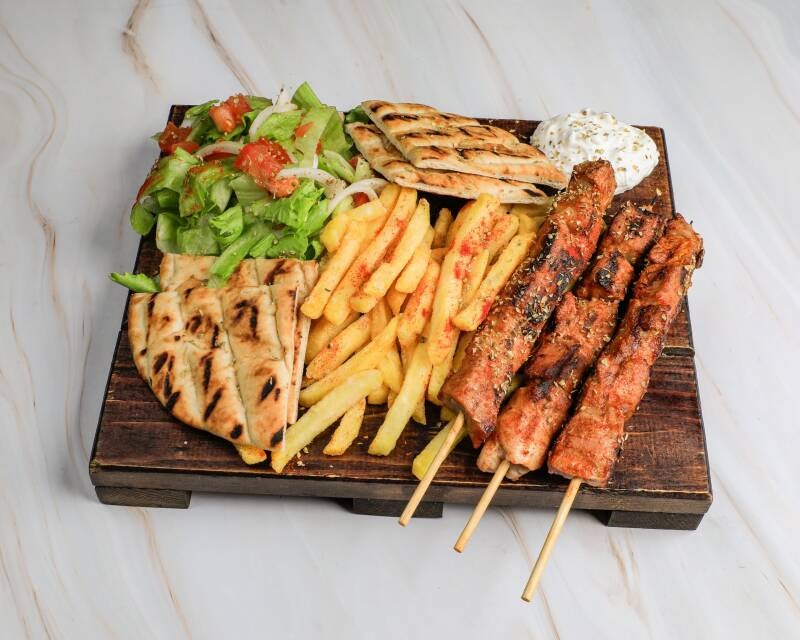 souvlaki-teller-schwein-5_4-2304x2880-562-standard-k0wtm6.jpg
