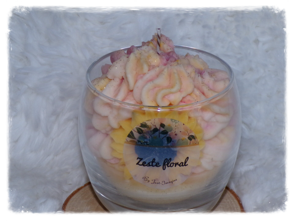 Bougie chantilly zeste floral